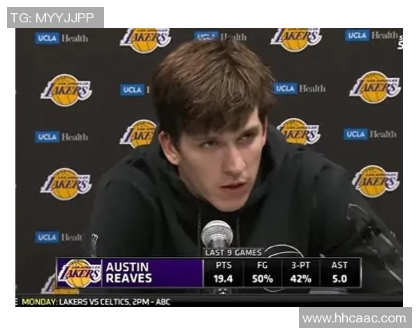 里夫斯半场高效表现拿下12分3板4助 关键时刻突破犀利助力球队